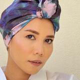 عمامة أرجوانية لشهر أبريل